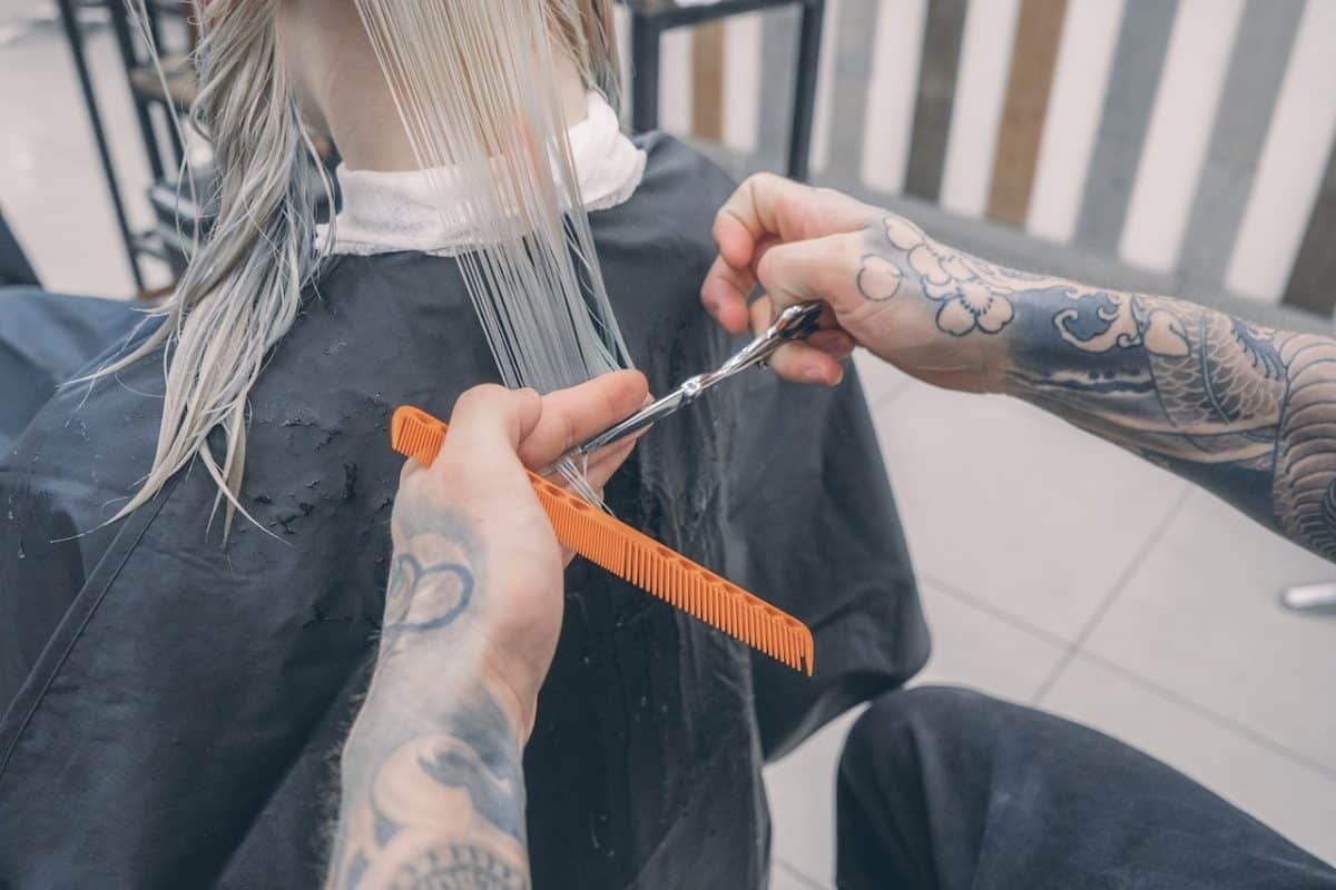 Les meilleurs shampoings et après-shampoings pour sublimer et protéger les cheveux colorés ou secs