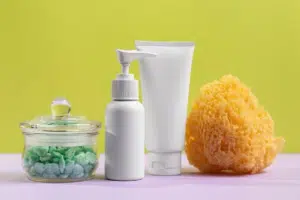 Des gels douche et shampoings plus écologiques grâce aux produits d’hygiène en poudre à diluer