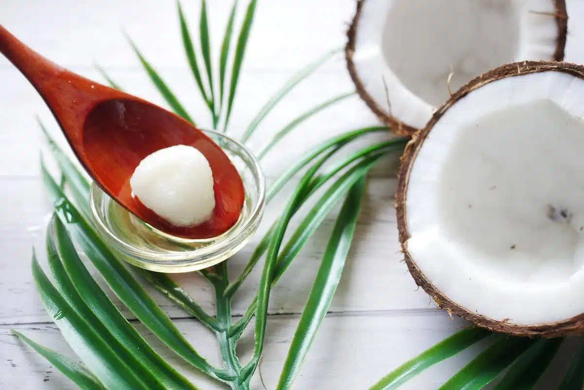 Les merveilleux avantages de l’huile de coco pour sublimer votre beauté